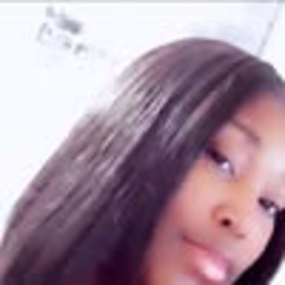 Meet your Posher, Iyaa
